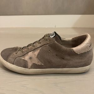 Grey suede Golden Goose Sneaker